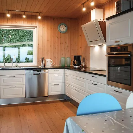 度假居 Two-bedroom In Bjert *