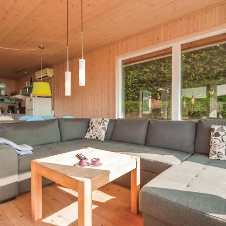 Two-bedroom In Bjert Prázdninový dům Bjert Strand