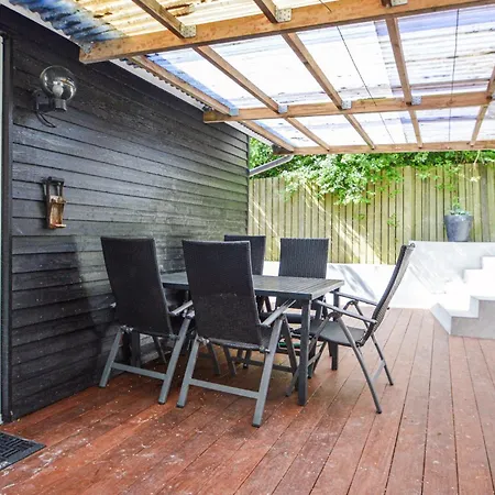 Two-bedroom In Bjert * Bjert Strand