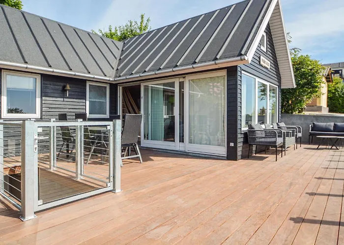 Two-bedroom In Bjert * Bjert Strand